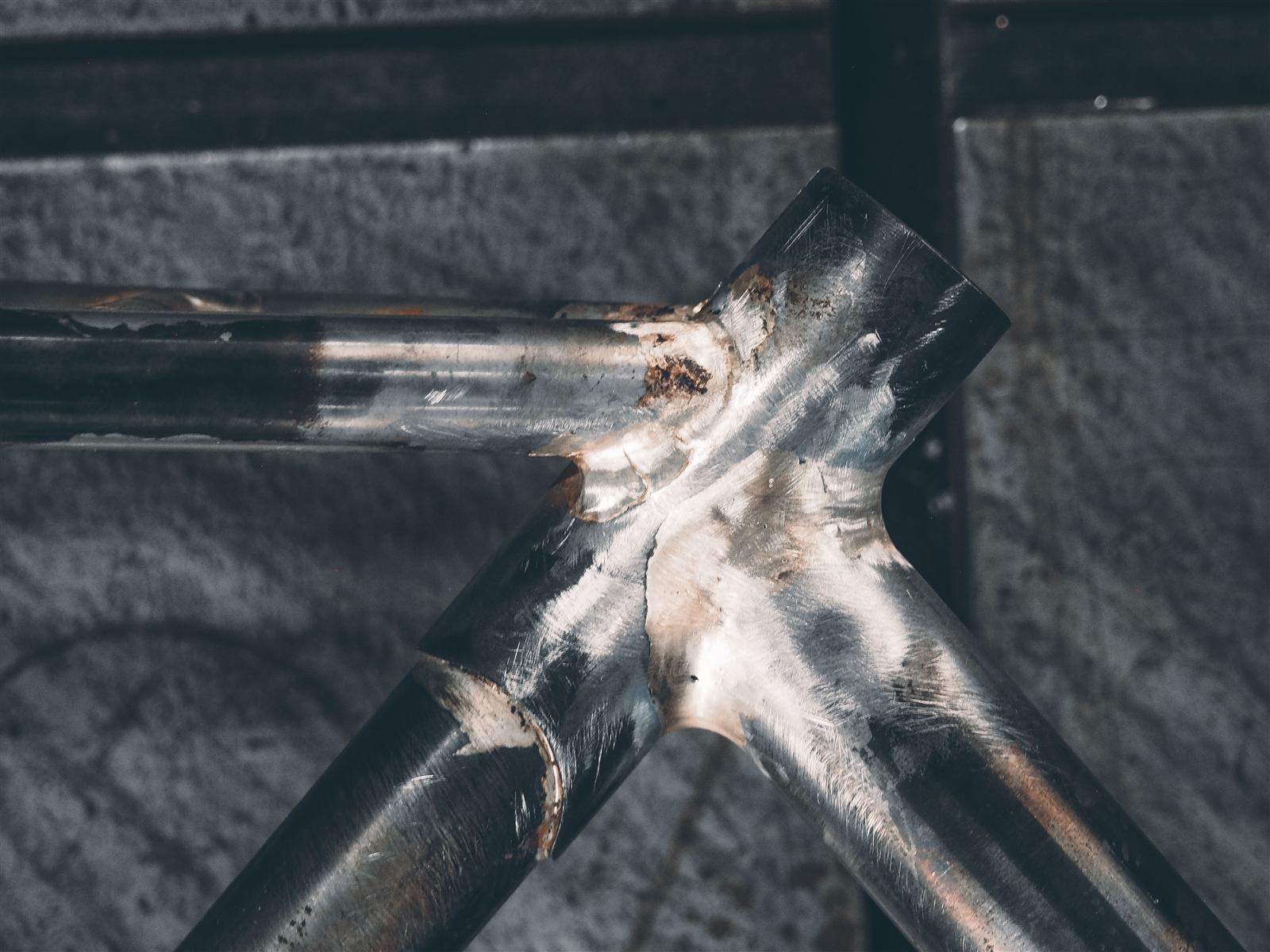 Fillet-brazed frame joint, freshly brazed